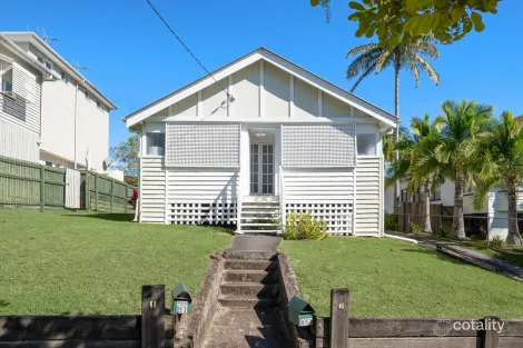 Property photo of 893 Logan Road Holland Park West QLD 4121