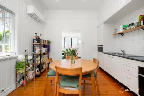Property photo of 893 Logan Road Holland Park West QLD 4121