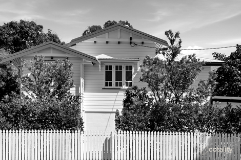 2 HAIG ST, PIMLICO, QLD 4812