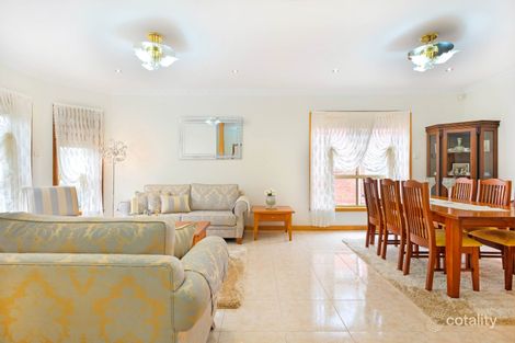 Property photo of 12 Stillwell Crescent Roxburgh Park VIC 3064