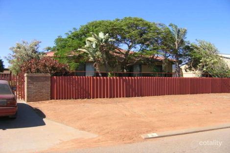 4 Reynolds St, East Carnarvon, WA 6701