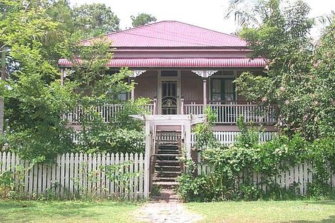 8 Glossop St, Brassall, QLD 4305