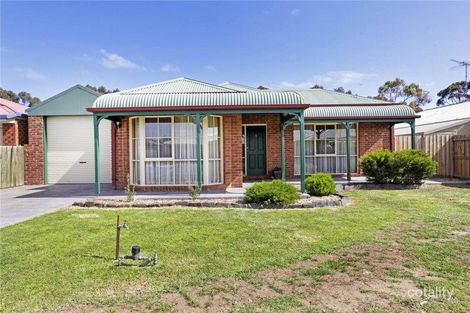 8 Sherwood Gr, Lara, VIC 3212