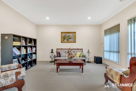 Property photo of 7 Lucas Terrace Taylors Hill VIC 3037