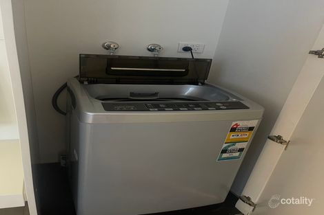 Property photo of 2010/81 A'Beckett Street Melbourne VIC 3000