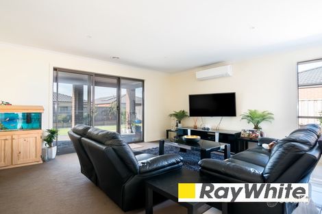 Property photo of 7 Naas Road Clyde North VIC 3978