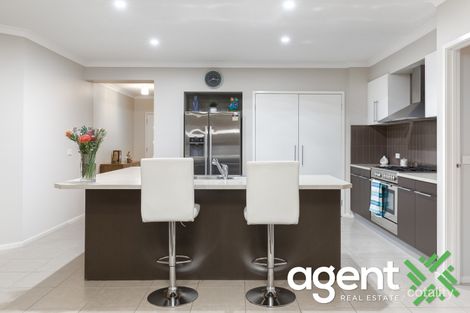 Property photo of 10 Riverglen Road Berwick VIC 3806