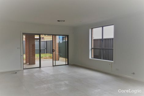 Property photo of 18 Serpentine Avenue Tallawong NSW 2762