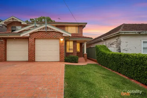 32 Beaconsfield St, Revesby, NSW 2212