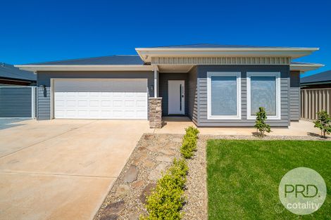 Property photo of 9 Wallaby Street Gobbagombalin NSW 2650