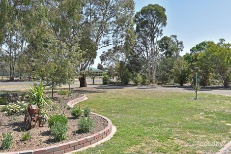 Property photo of 11 Hakea Road Huntly VIC 3551