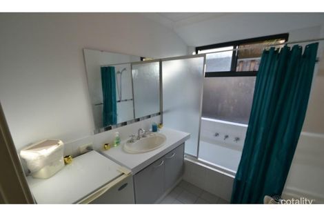 Property photo of 6 Gladman Pass Ellenbrook WA 6069