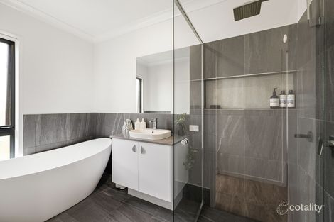 Property photo of 26 Fairweather Boulevard Highfields QLD 4352