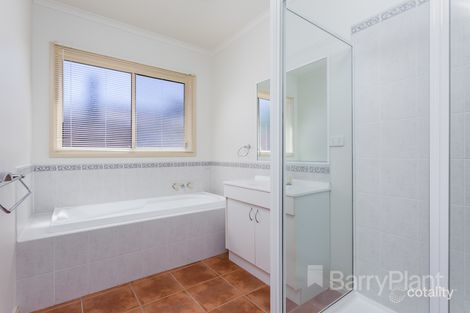Property photo of 27 Machair Drive Point Cook VIC 3030