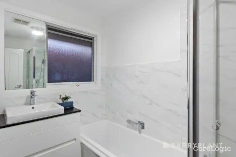 Property photo of 10 Agora Boulevard Ferntree Gully VIC 3156