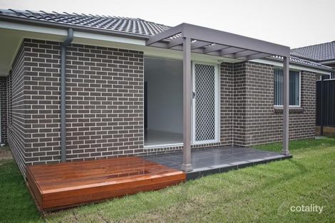 Property photo of 24 Farrier Crescent Hamlyn Terrace NSW 2259