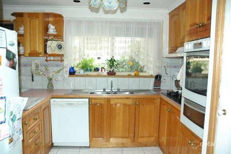 Property photo of 12 Cook Court Cranbourne North VIC 3977