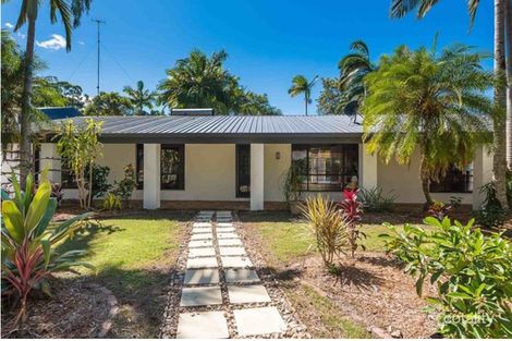 18 Palm Grove Cres, Tewantin, QLD 4565