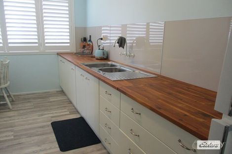 Property photo of 4/581 Esplanade Urangan QLD 4655