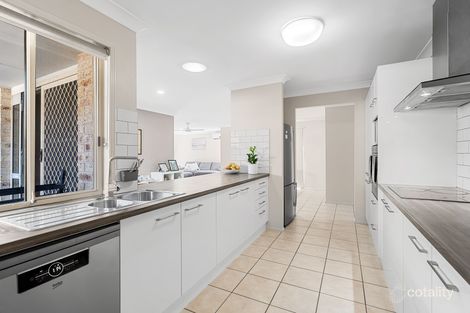 Property photo of 4 Phillips Place Wakerley QLD 4154