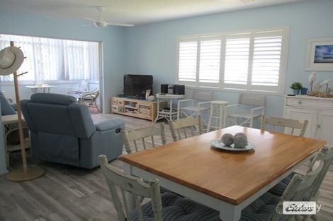 Property photo of 4/581 Esplanade Urangan QLD 4655