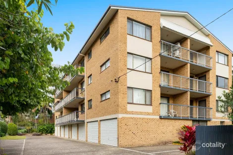 Property photo of 1/18 Vincent Street Indooroopilly QLD 4068