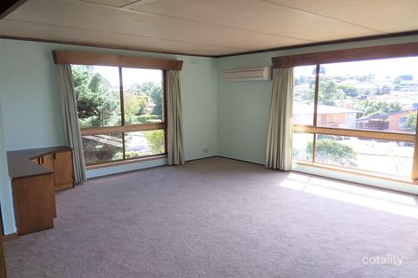 Property photo of 25 Van Diemens Crescent Park Grove TAS 7320