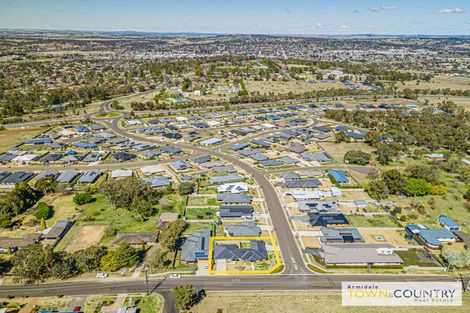 Property photo of 2/67 Link Road Armidale NSW 2350