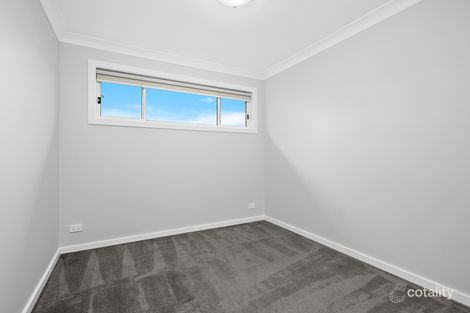 Property photo of 70 Sunnybank Crescent Horsley NSW 2530