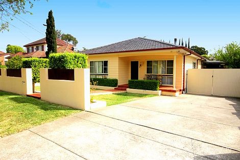 78 Hillcrest Ave, Greenacre, NSW 2190