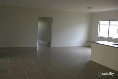 Property photo of 40 The Promenade Springfield Lakes QLD 4300