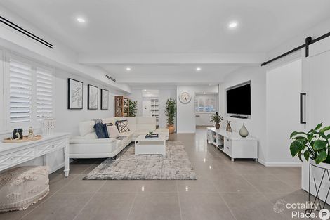 55 Barton Rd, Hawthorne, QLD 4171