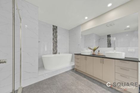 Property photo of 21 Montvale Drive Craigieburn VIC 3064