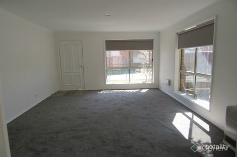 Property photo of 24 Hilltop Mews Frankston VIC 3199