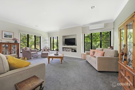 Property photo of 3 William Court Gisborne VIC 3437