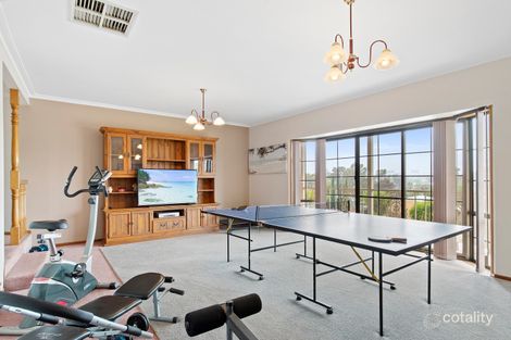 Property photo of 17 Magellan Crescent Kangaroo Flat VIC 3555