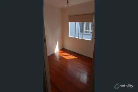 Property photo of 44 Park Road West Dutton Park QLD 4102