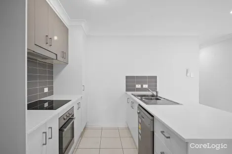 Property photo of 30 Skyblue Circuit Yarrabilba QLD 4207
