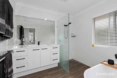 33 Habitat Pl, Bridgeman Downs, QLD 4035