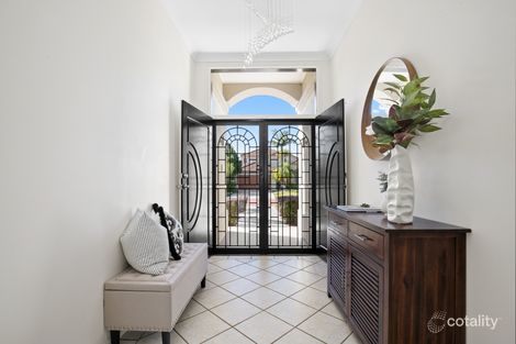 Property photo of 6 Champagne Boulevard Helensvale QLD 4212