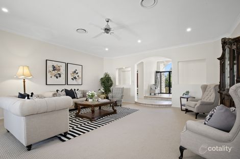 Property photo of 6 Champagne Boulevard Helensvale QLD 4212