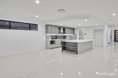 Property photo of 18 Ivory Crescent Pallara QLD 4110