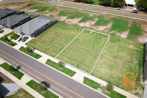 13 Ventura Rd, Drouin, VIC 3818