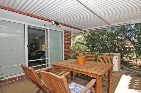 Property photo of 22 Dowerin Close Beeliar WA 6164