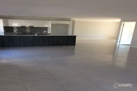 Property photo of 10 Cahill Crescent Collingwood Park QLD 4301
