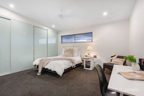 Property photo of 34 Victoria Parade Clayfield QLD 4011