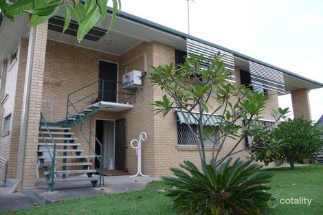 Property photo of 2/23 Humpybong Esplanade Redcliffe QLD 4020