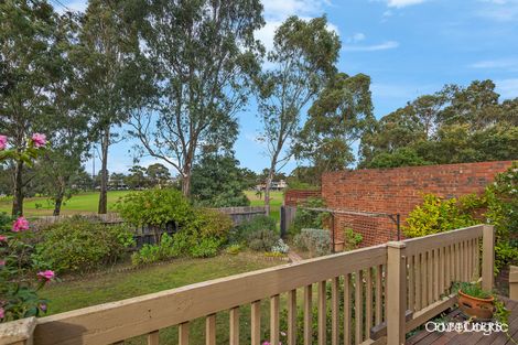 Property photo of 30 Bennett Parade Kew East VIC 3102