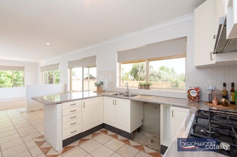 Property photo of 41 Cupello Drive Swan View WA 6056