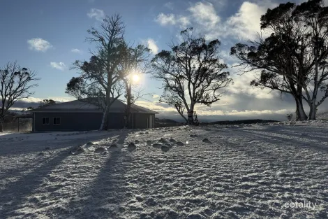 355 Old Settlers Rd, Jindabyne, NSW 2627